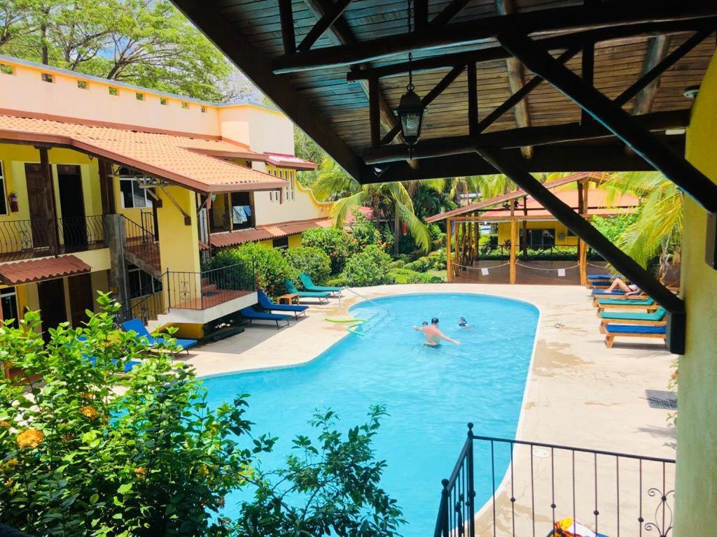 Hotel Isolina Beach Potrero  Εξωτερικό φωτογραφία
