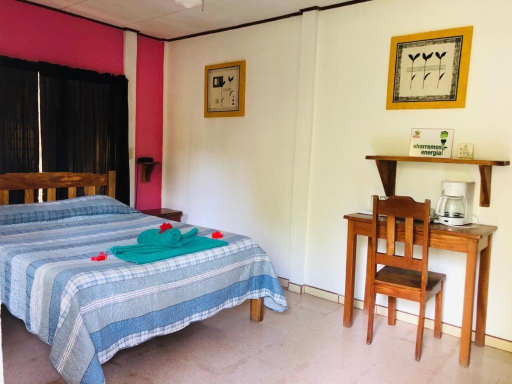 Hotel Isolina Beach Potrero  Εξωτερικό φωτογραφία