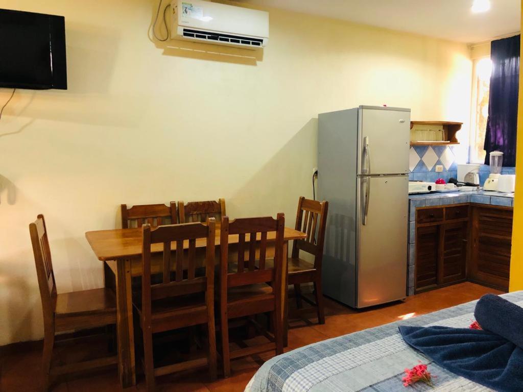 Hotel Isolina Beach Potrero  Εξωτερικό φωτογραφία